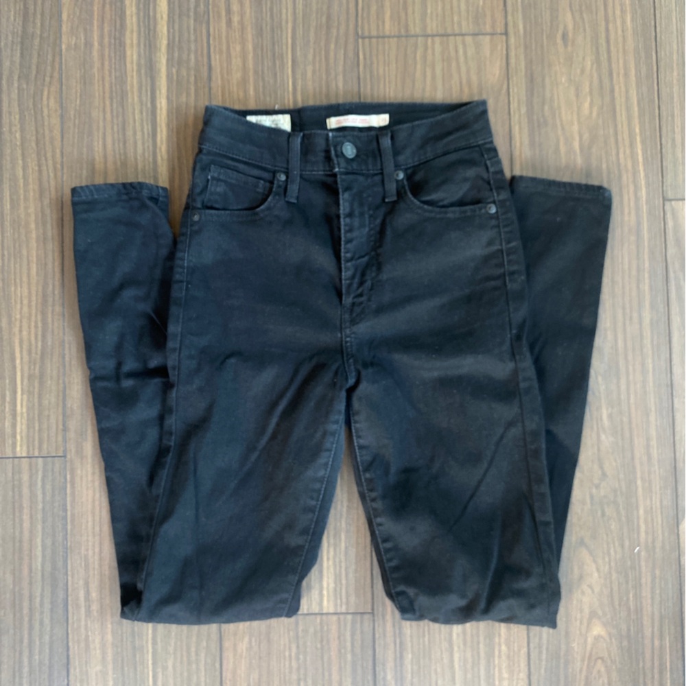 Levi’s mile high skinny Black Denim Jeans size 25W